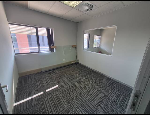 319M² OFFICE TO LET IN WOODMEAD